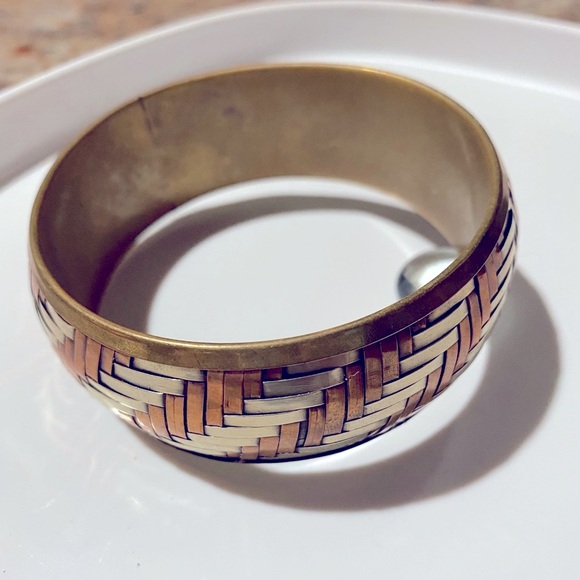 Vintage Silver Copper & Brass bangle bracelet Tri-Color Basket Weave Cuff VGUC - Picture 3 of 17